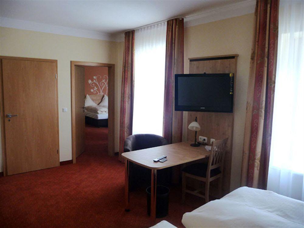 Hotel Gasthof Fellner Фурт-ім-Вальд Екстер'єр фото